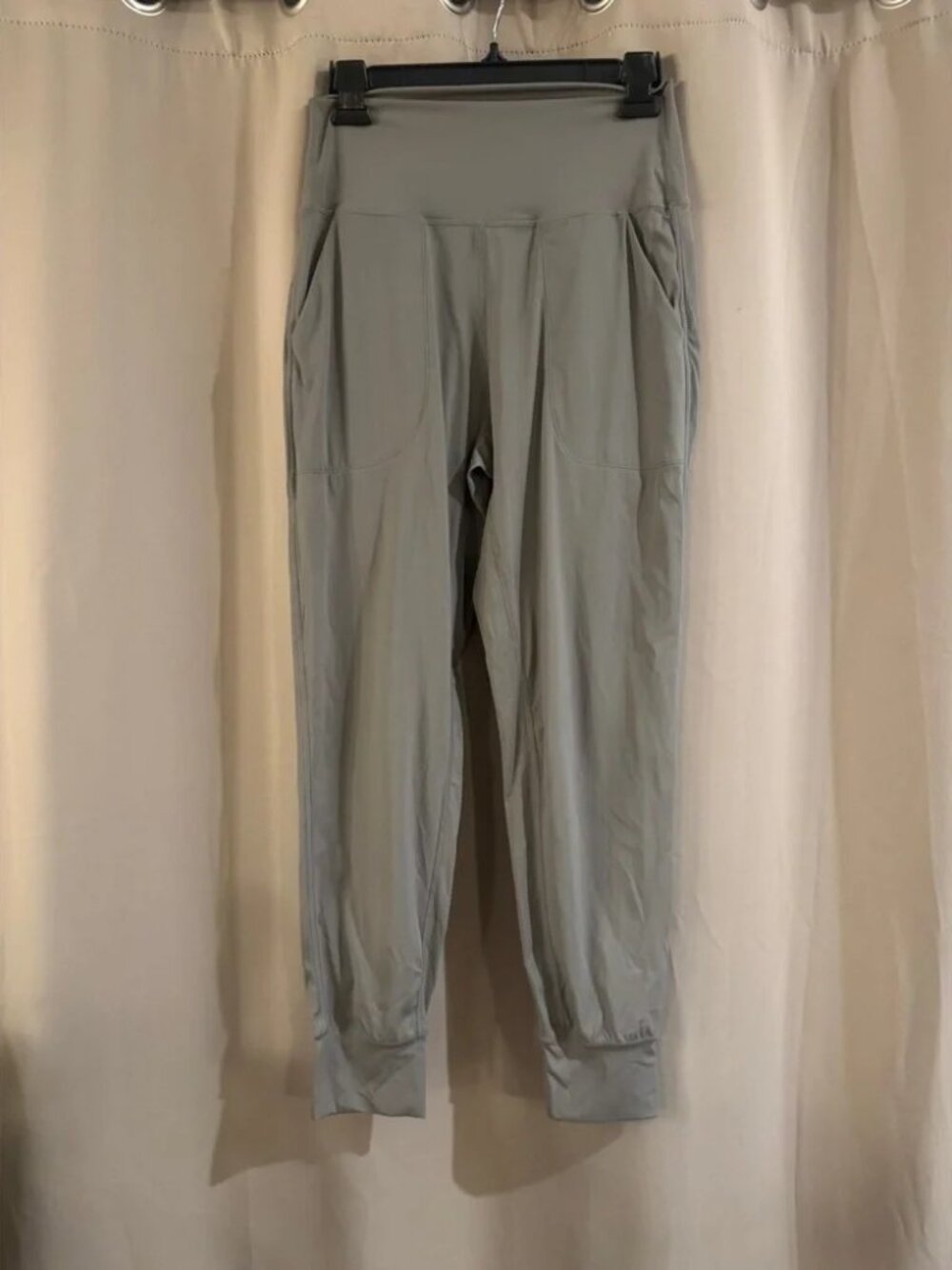 Women’s Gradual Gray Jogger Pants